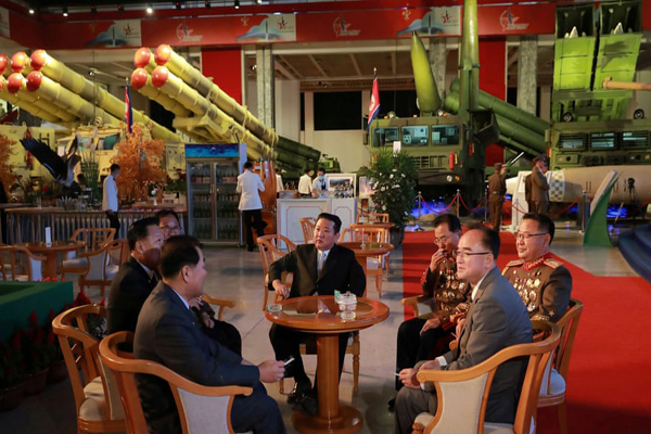 لاکپشت 2 سر /  روز جهانی مردگان! (گزارش تصویری)