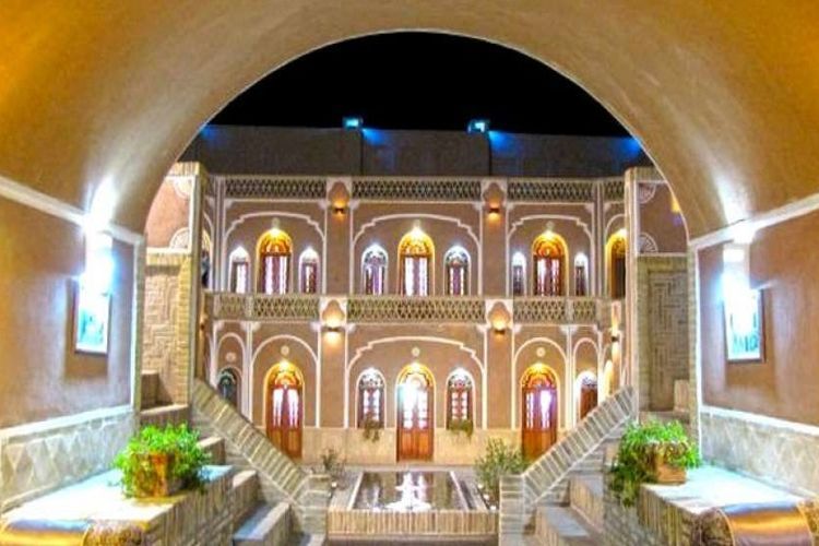 اقامتی با طعم تاریخ در بهترین کاروانسراهای ایران