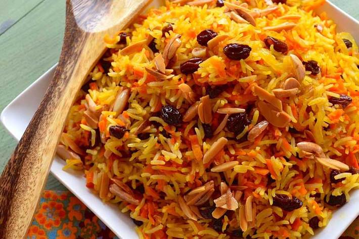 طرز تهیه هویج پلو با گوشت؛ مجلسی و خوش طعم