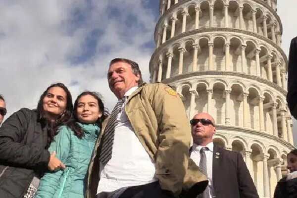 رئیس جمهور برزیل: از برج «پیتزا» بازدید کردم! (+عکس) رئیس جمهور برزیل: از برج «پیتزا» بازدید کردم! (+عکس)