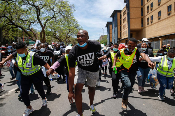 پرواز تریلی / تمسخر بایدن و رفقا (گزارش تصویری) پرواز تریلی / تمسخر بایدن و رفقا (گزارش تصویری)