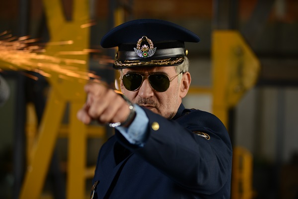 یک فیلم برای شهید ستاری کافی نیست