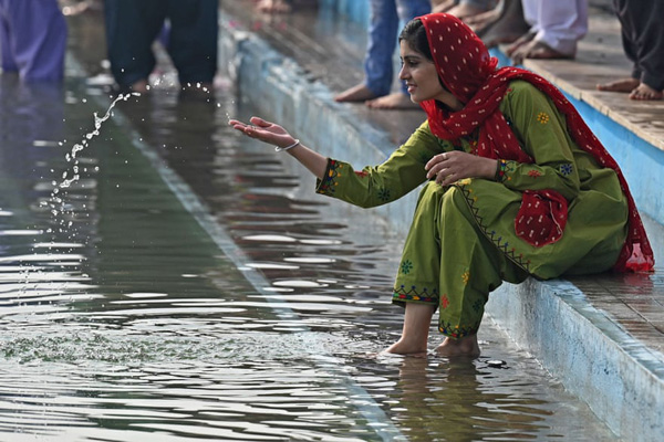 لحظات جالب در سراسر جهان (گزارش تصویری)