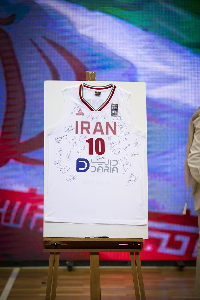 رونمایی از پیراهن تیم ملی بسکتبال بانوان اعزامی به مسابقات آسیایی