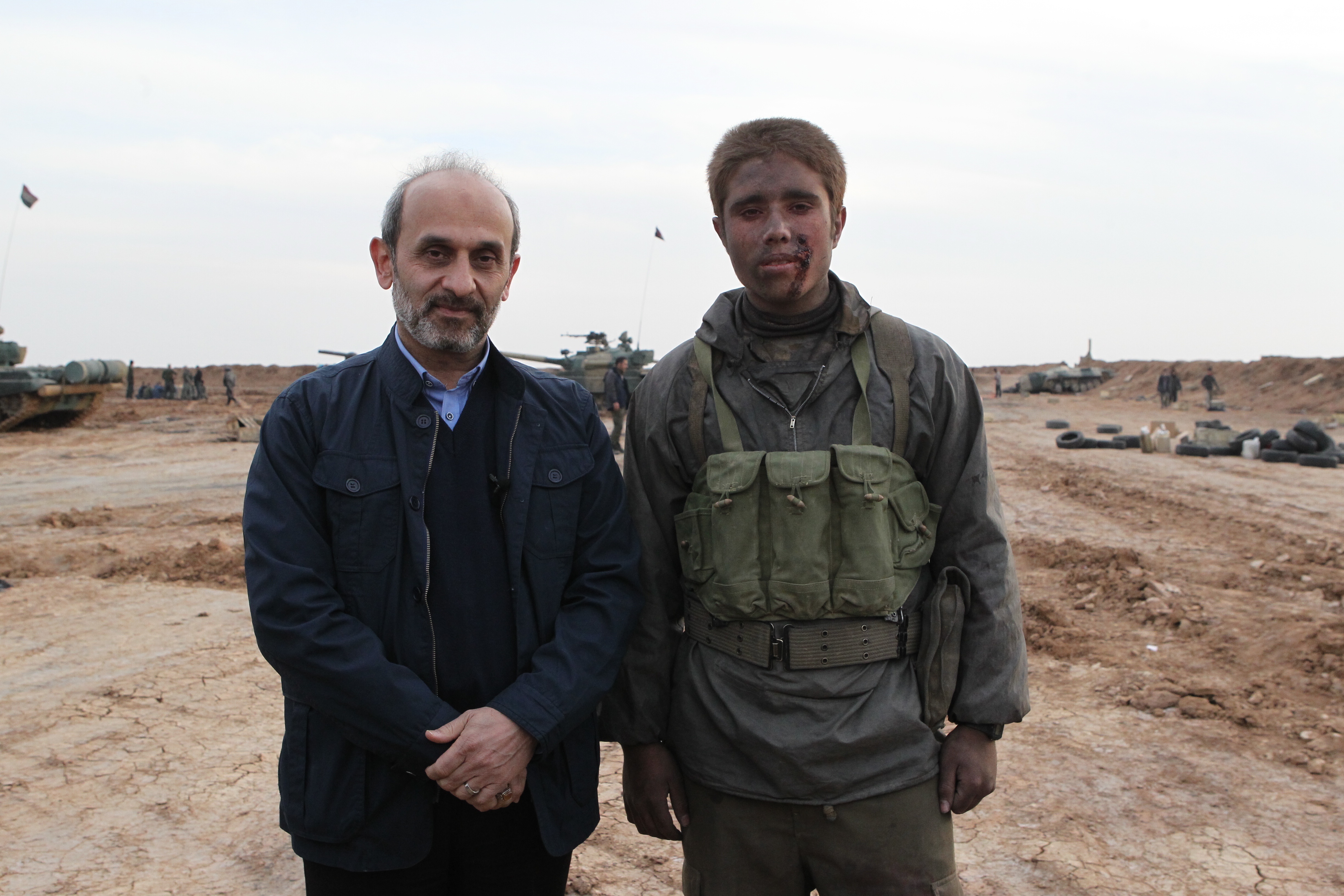 گزارش تصویری بازدید رئیس رسانه ملی از پشتصحنه «عاشورا» گزارش تصویری بازدید رئیس رسانه ملی از پشتصحنه «عاشورا»