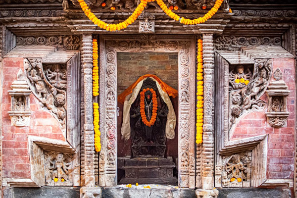 آثار فوران هولناک «سمرو» / اسکی بابانوئل ها (گزارش تصویری)