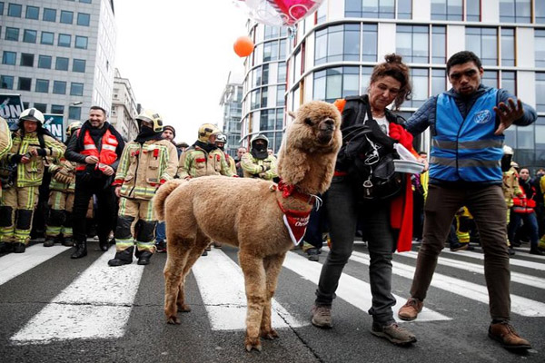 لحظات مهم خبری و غیرخبری در شبانه روز اخیر (گزارش تصویری) لحظات مهم خبری و غیرخبری در شبانه روز اخیر (گزارش تصویری)
