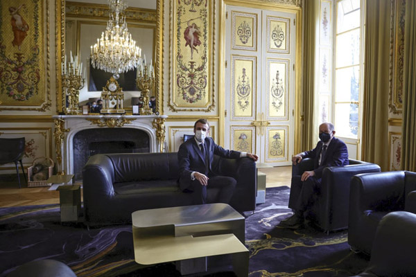 تعلیق لایحه جنجالی در هند / گردباد بر فراز شهر ابدی(گزارش تصویری) تعلیق لایحه جنجالی در هند / گردباد بر فراز شهر ابدی(گزارش تصویری)