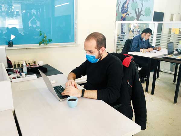 همافزایی در فضـای اشتراکی کسب و کار همافزایی در فضـای اشتراکی کسب و کار