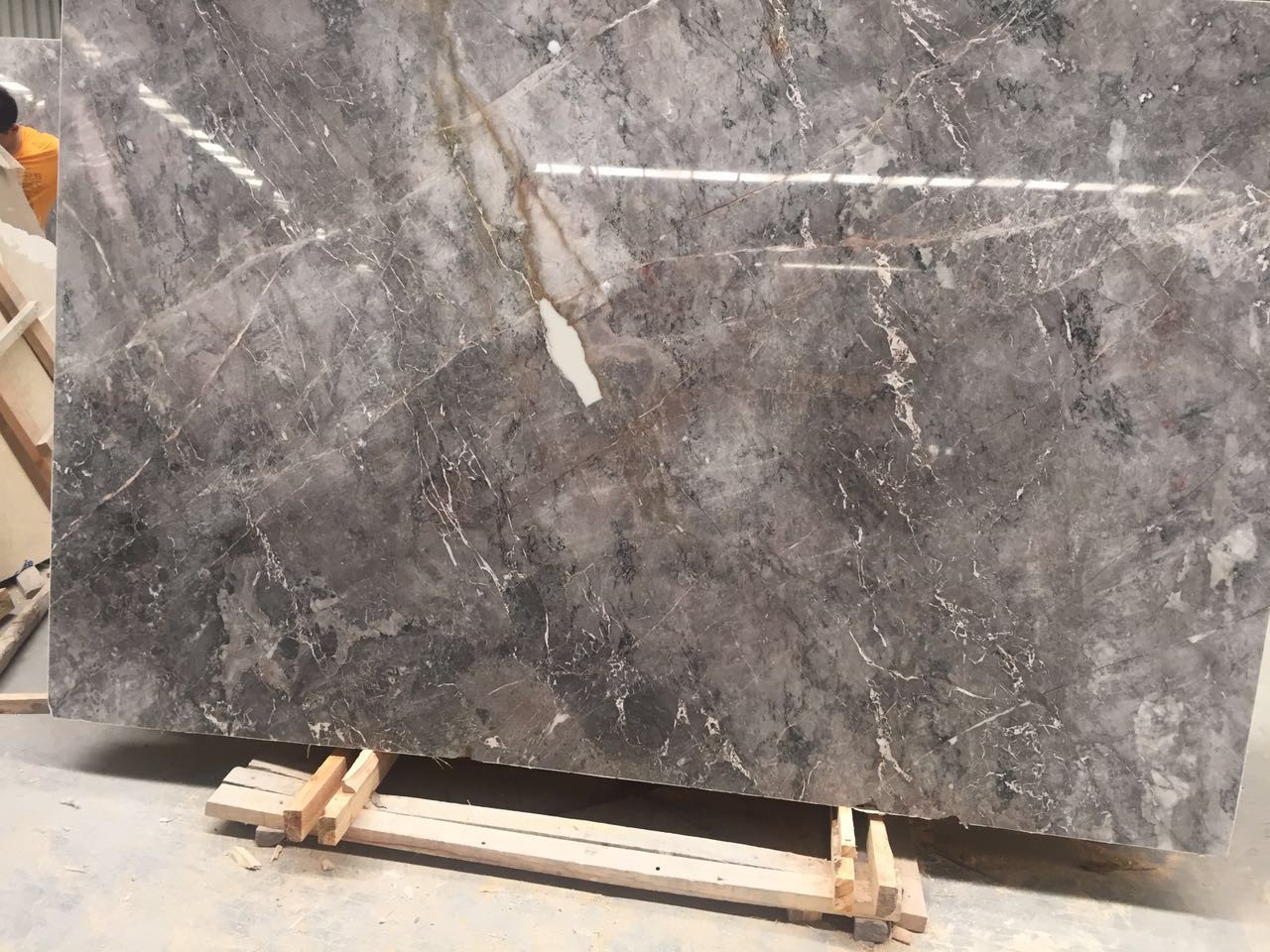 نکات مهم در انتخاب و خرید سنگ در طرح های حراج سنگ ساختمانی