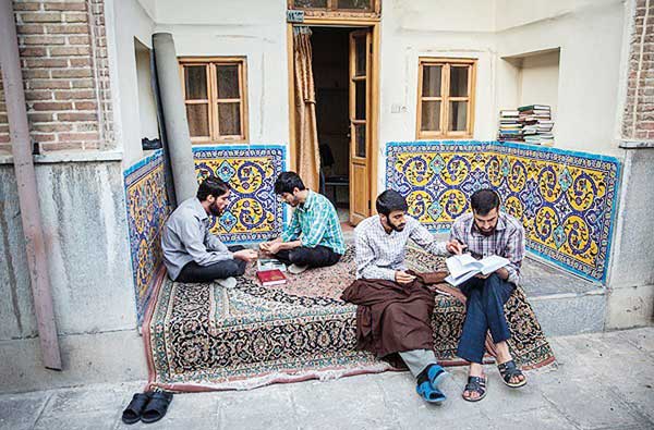 چشم تو را مباحثه می‌کردیم (گزارش تصویری)