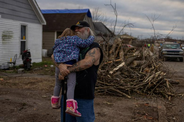 جنجال مرگ همسر یک دیکتاتور / چهره وحشت زده کودک مهاجر (گزارش تصویری)