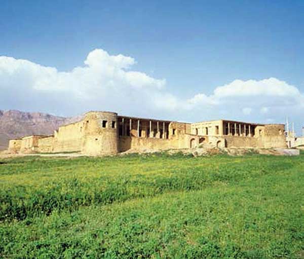 لذت زندگی در قلعه (+تصاویر)