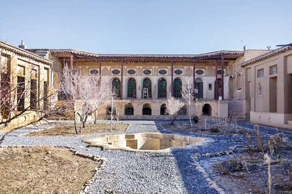 لذت زندگی در قلعه (+تصاویر)