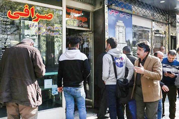 دلارهای ویرانگر 4200 تومانی