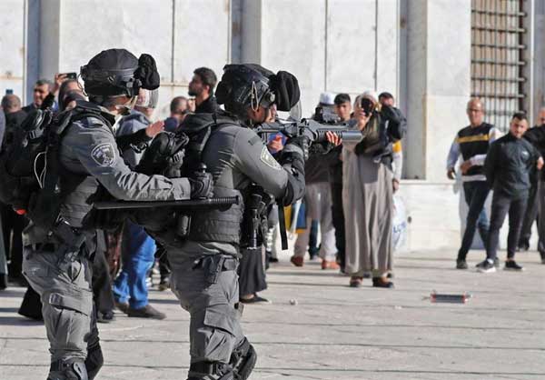 شمار مجروحان فلسطینی افزایش یافت (+عکس) شمار مجروحان فلسطینی افزایش یافت (+عکس)