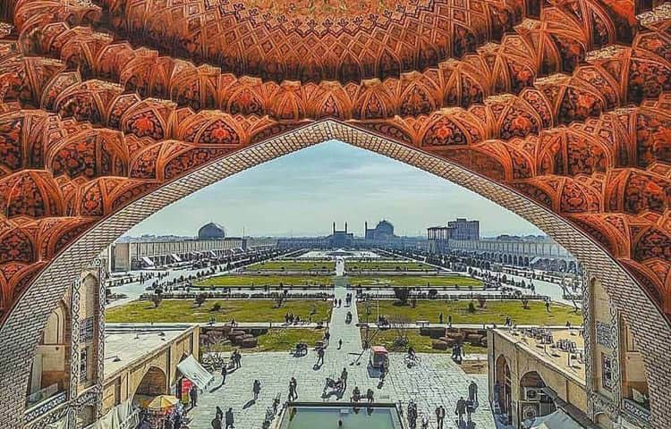 گشت گذار در دالان‌ بازارهای تاریخی ایران