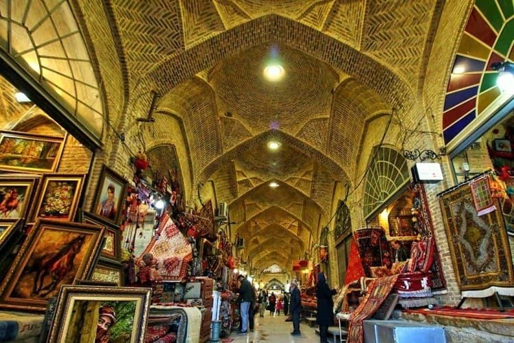 گشت گذار در دالان‌ بازارهای تاریخی ایران