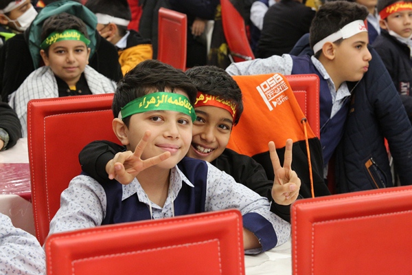 اقامه عزای حضرت زهرای اطهر سلام الله علیها توسط نوگلان فاطمی دانش آموزان بهار دانش