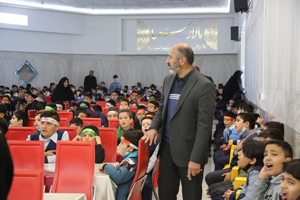 اقامه عزای حضرت زهرای اطهر سلام الله علیها توسط نوگلان فاطمی دانش آموزان بهار دانش