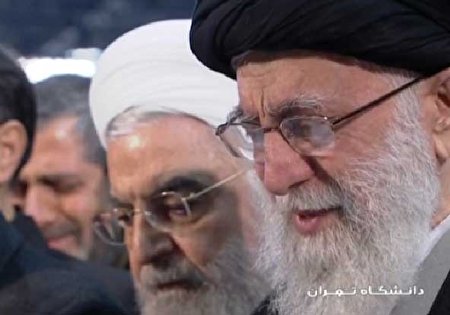 ببینید | گریه رهبر انقلاب بر پیکر سردار سلیمانی