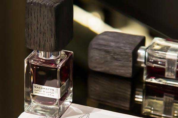 اسم عطرهای خوشبو مردانه؛ 5 ادکلنی که باید بشناسید