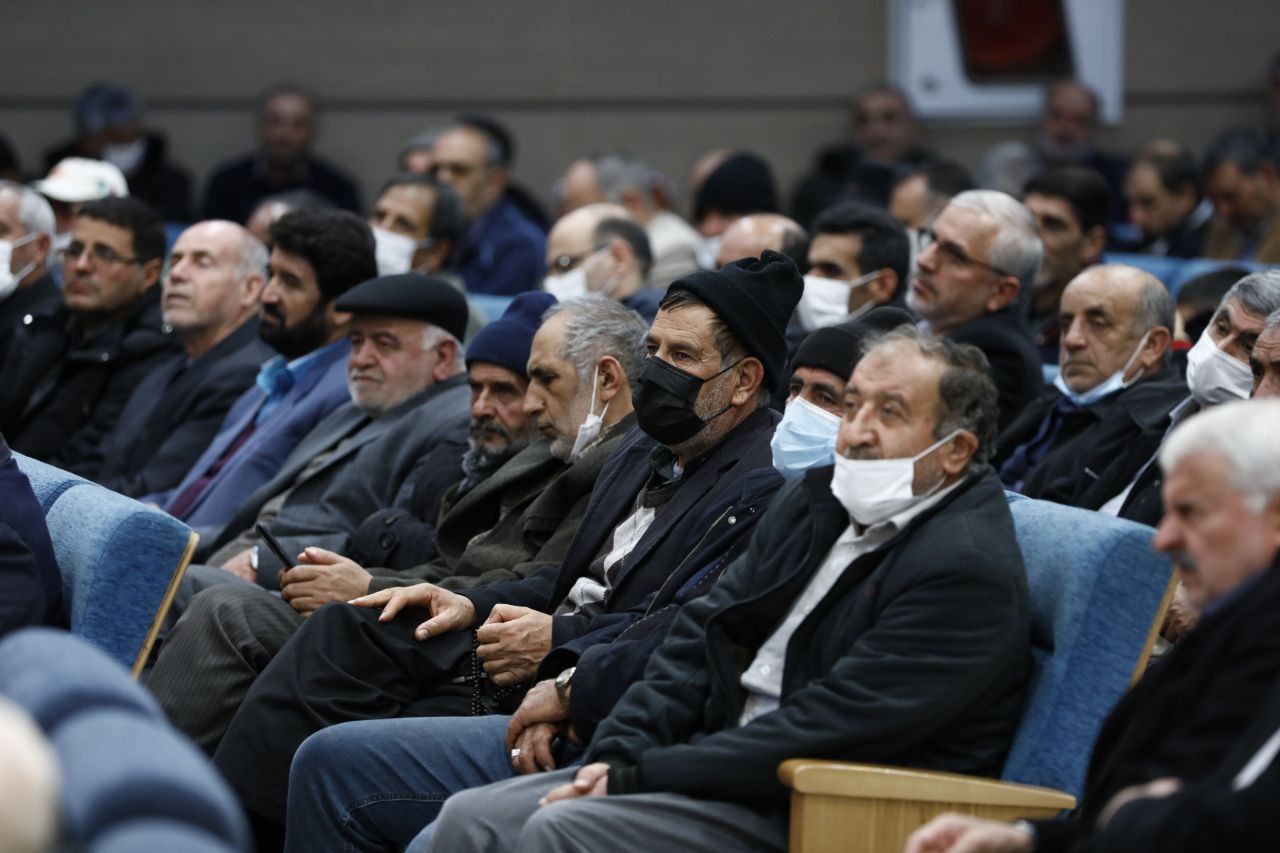 دولت براي حل مشکلات مردم مصمم است و در اين راستا تمام توان خود را به‌کار گرفته است