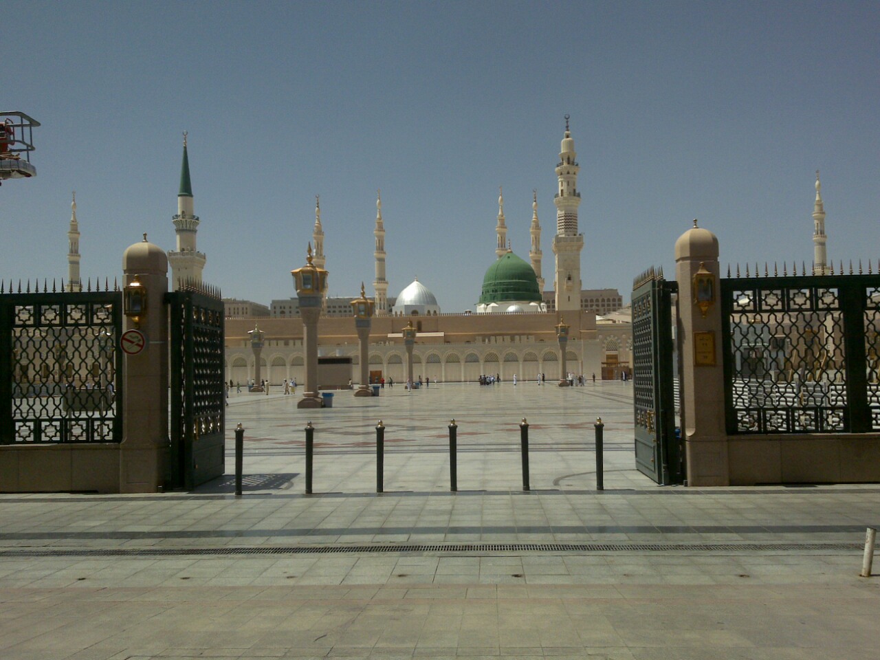 یک دنیا عشق و ارادت مردم روستای پردنجان به مقام شامخ شهید گمنام