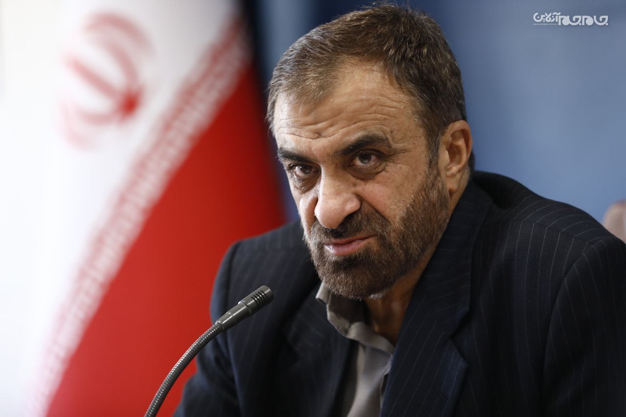 افتتاح گلخانه 5 هزار متری در روستای کنرک شهرستان بروجن افتتاح گلخانه 5 هزار متری در روستای کنرک شهرستان بروجن