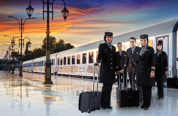 قطار فدک و رجا چه تفاوتی با هم دارند؟