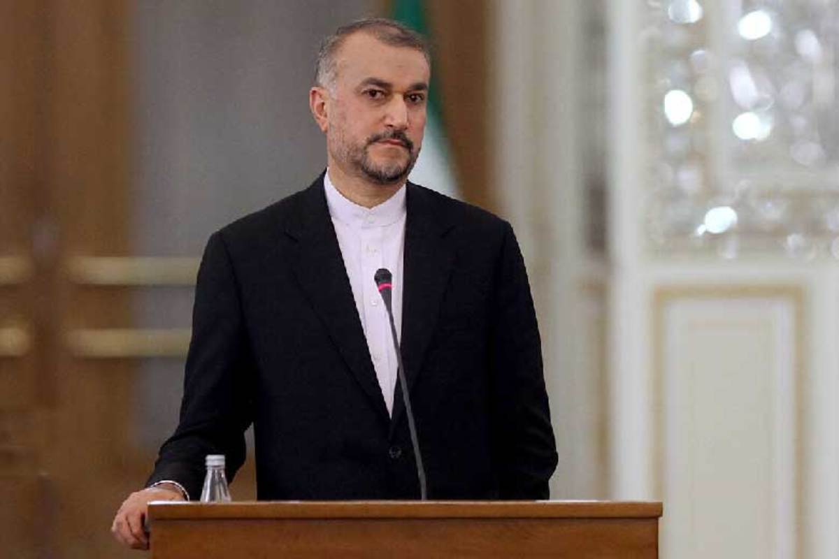 وزیر امور خارجه کشورمان تاکید کرد: واکنش مداخله‌آمیز برخی مقامات غربی به موضوع مسمومیت مشکوک دانش‌ آموزان عزیز دختر ایرانی، تداوم جنگ ترکیبی دشمن است.