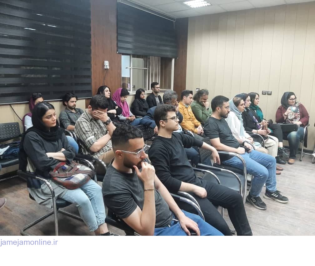 مراسم معرفی و امضای کتاب خرابات نشینها مراسم معرفی و امضای کتاب خرابات نشینها