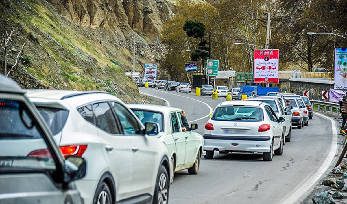 معاون آموزش و فرهنگ ترافیک پلیس راهور تهران گفت: قبل از آغار مسافرت، مدت زمان بیمه و وضعیت بیمه بدنه خودرو را ملاحظه کنید.