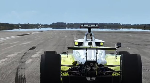 خودروی رباتیک رکورد سرعت جهان را شکست +عکس