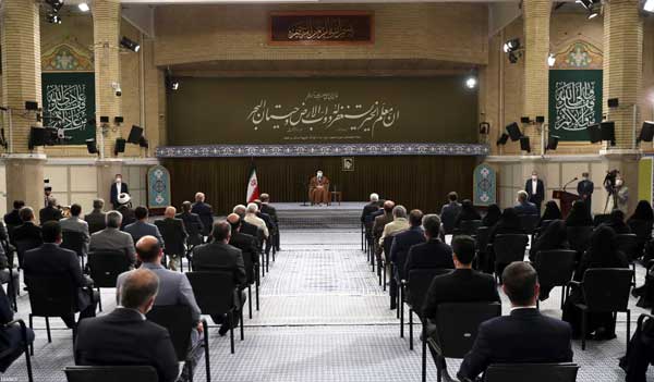 رهبر انقلاب مطرح کردند: تربیت نسل دارای هویت ملی، مقاوم و آگاه برای تحقق تمدن شکوفای اسلامی