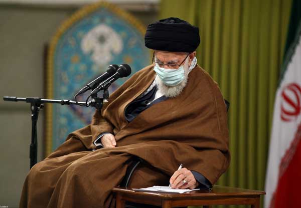 دیدار جمعی از دانشجویان با رهبر انقلاب +عکس دیدار جمعی از دانشجویان با رهبر انقلاب +عکس