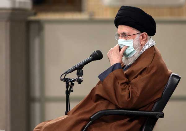 دیدار جمعی از دانشجویان با رهبر انقلاب +عکس دیدار جمعی از دانشجویان با رهبر انقلاب +عکس