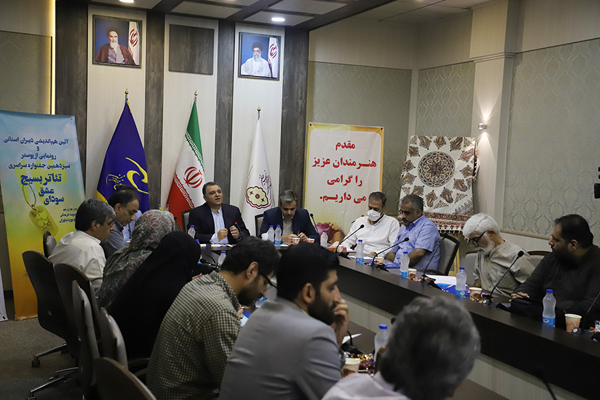 گروهها و هنرمندان مستعد بسیجی به زودی به نظام تئاتر کشور معرفی می شوند