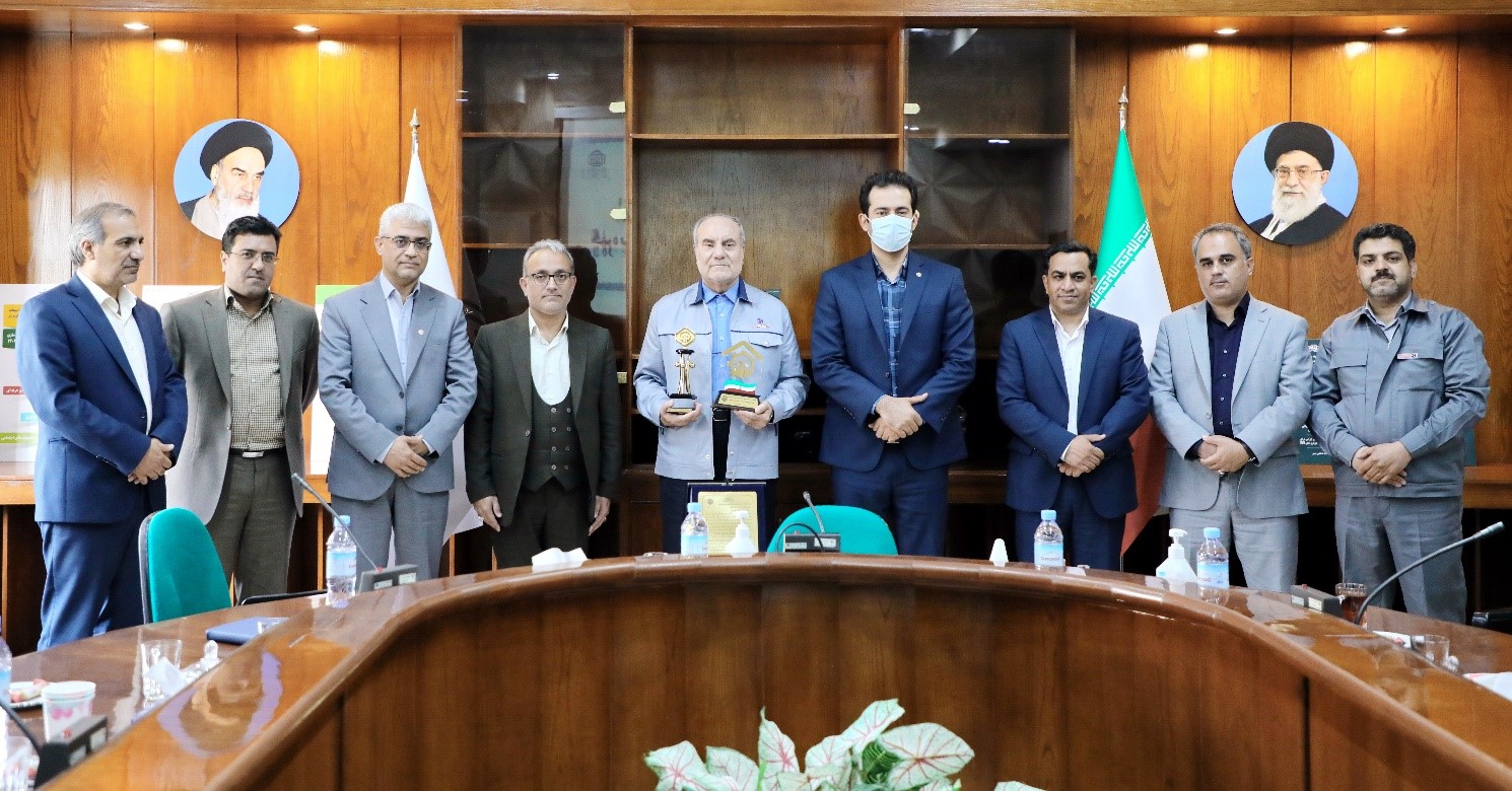 معرفی چهره برتر حوزه کارآفرینی و کارفرمایی معرفی چهره برتر حوزه کارآفرینی و کارفرمایی