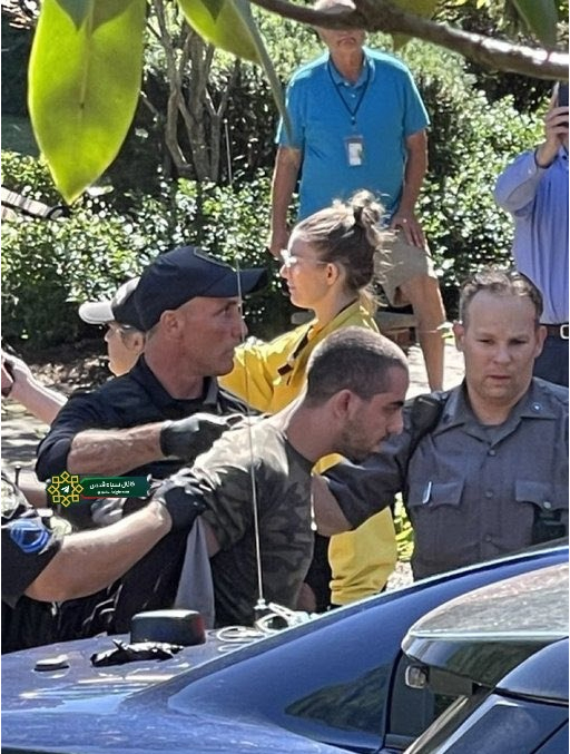 عکس و فیلم | حمله به سلمان رشدی در نیویورک عکس و فیلم | حمله به سلمان رشدی در نیویورک