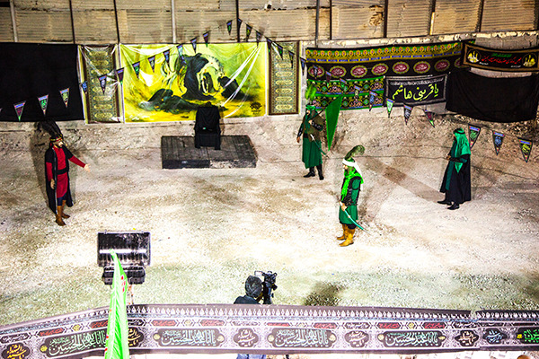 اجرای نوحه پامنبری، مقتل خوانی، تعزیه اجرای نوحه پامنبری، مقتل خوانی، تعزیه