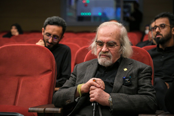 در شعر آیینی به آمیزهای از حماسه، ماتم، توحید، اخلاق، فداکاری و ایثار از فرهنگ عاشورایی نیاز داریم در شعر آیینی به آمیزهای از حماسه، ماتم، توحید، اخلاق، فداکاری و ایثار از فرهنگ عاشورایی نیاز داریم