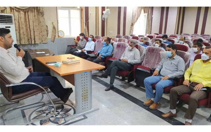 همایش جهاد تبیین با حضور مسئول سازمان بسیج رسانه هرمزگان، رئیس اداره آموزش و پرورش رودان و مدیران و معاونان مدارس مقطع متوسطه دوم شهرستان رودان برگزار شد.