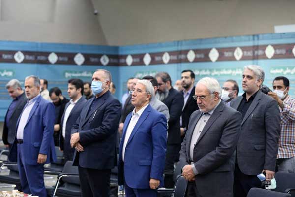 آغاز اهدای ۵۰ هزار بسته «لبخند مادری» به خانوادههای نیازمند دارای ۳ فرزند به بالا توسط ستاد اجرایی فرمان امام آغاز اهدای ۵۰ هزار بسته «لبخند مادری» به خانوادههای نیازمند دارای ۳ فرزند به بالا توسط ستاد اجرایی فرمان امام