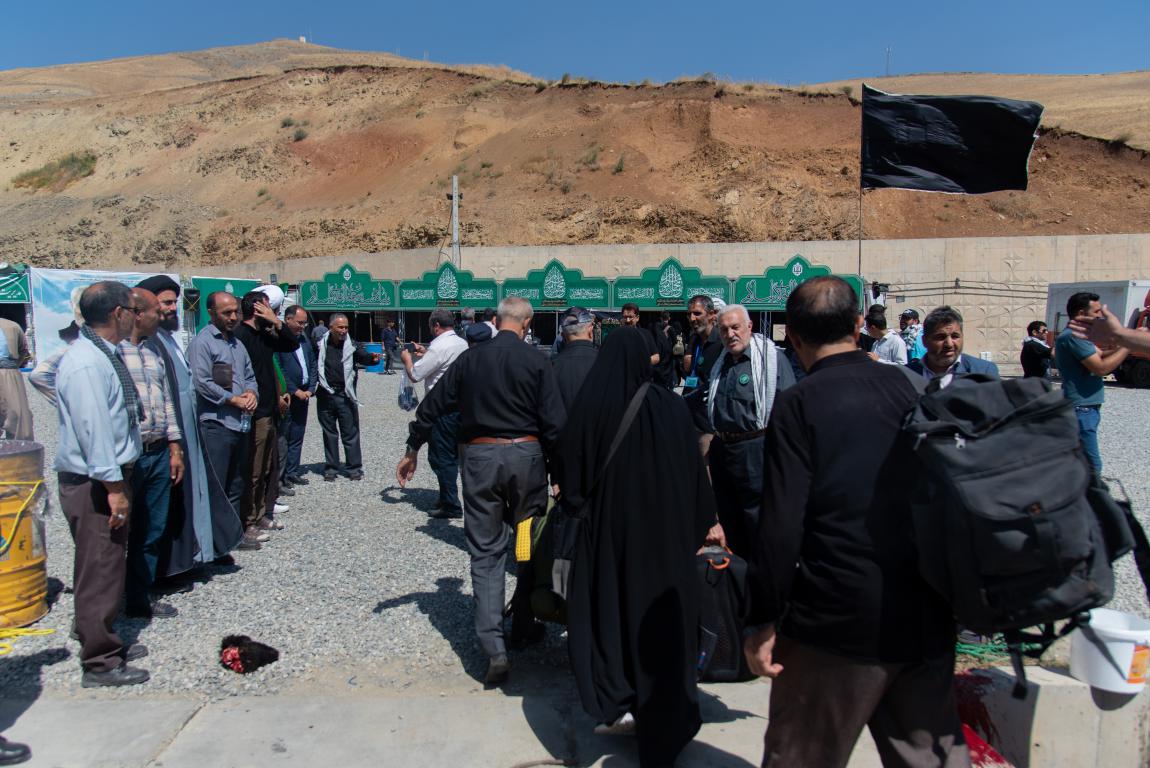 گزارش تصویری تردد زائران اربعین حسینی از مرز تمرچین گزارش تصویری تردد زائران اربعین حسینی از مرز تمرچین