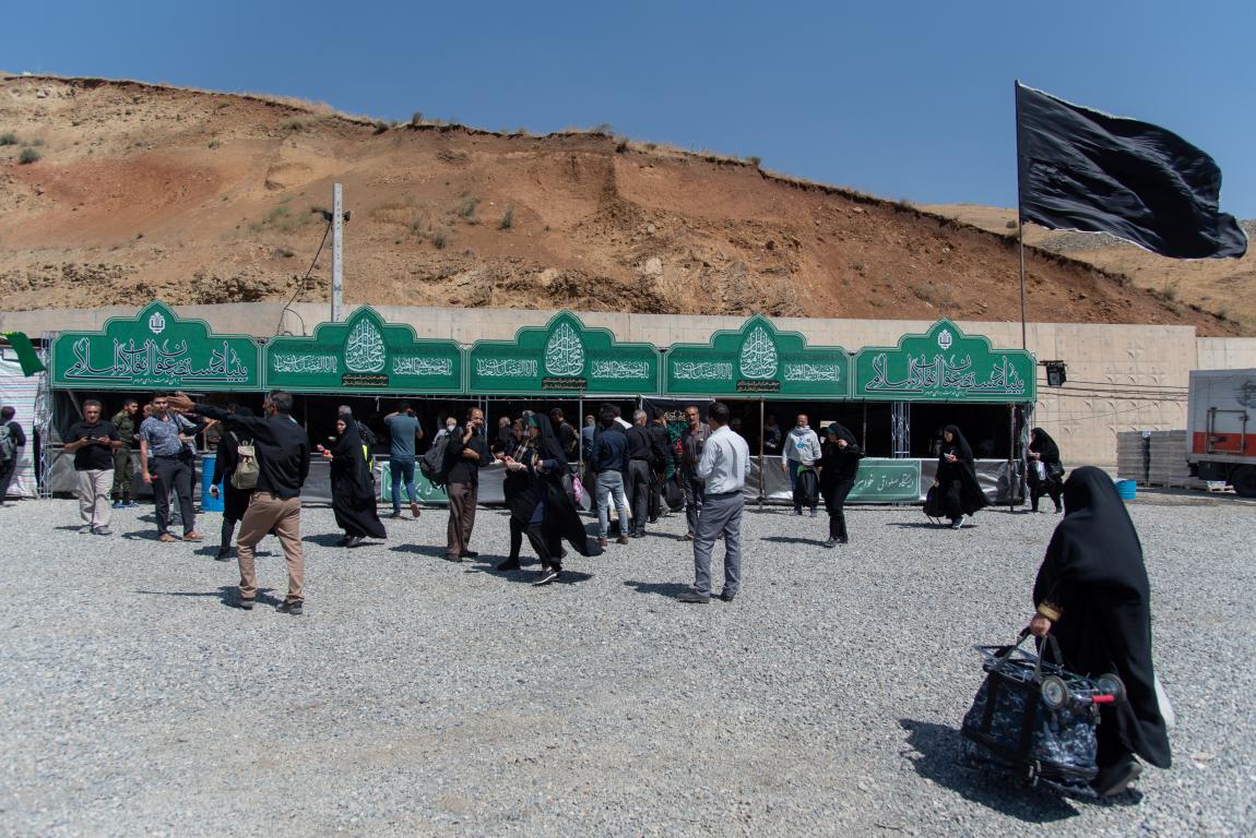 گزارش تصویری تردد زائران اربعین حسینی از مرز تمرچین گزارش تصویری تردد زائران اربعین حسینی از مرز تمرچین