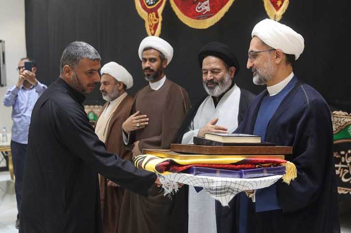 آیین تجلیل از موکب داران عراقی با حضور حجت‌الاسلام سید عبدالفتاح نواب نماینده ولی فقیه در امور حج و زیارت، حجت‌الاسلام احمدی مسئول کمیته فرهنگی و آموزشی ستاد اربعین، حجت الاسلام اباذری رایزن فرهنگی جمهوری اسلامی در عراق و جمعی از موکب داران عراقی در کربلای معلی برگزار شد.