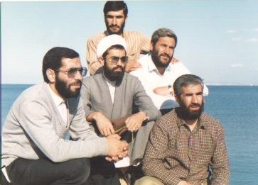 خادم الشهداء و یادگار هشت سال دفاع مقدس حاج مرتضی بیاتی اشکفتکی به یاران شهیدش پیوست خادم الشهداء و یادگار هشت سال دفاع مقدس حاج مرتضی بیاتی اشکفتکی به یاران شهیدش پیوست