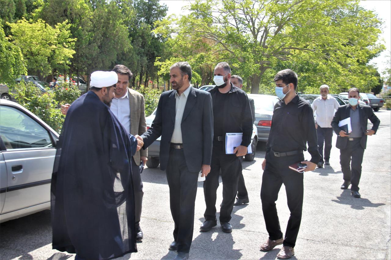 منتقد و مطالبه گر دیروز امروز خادم مردم و سربازی پر تلاش در رکاب دولتمردان استانی