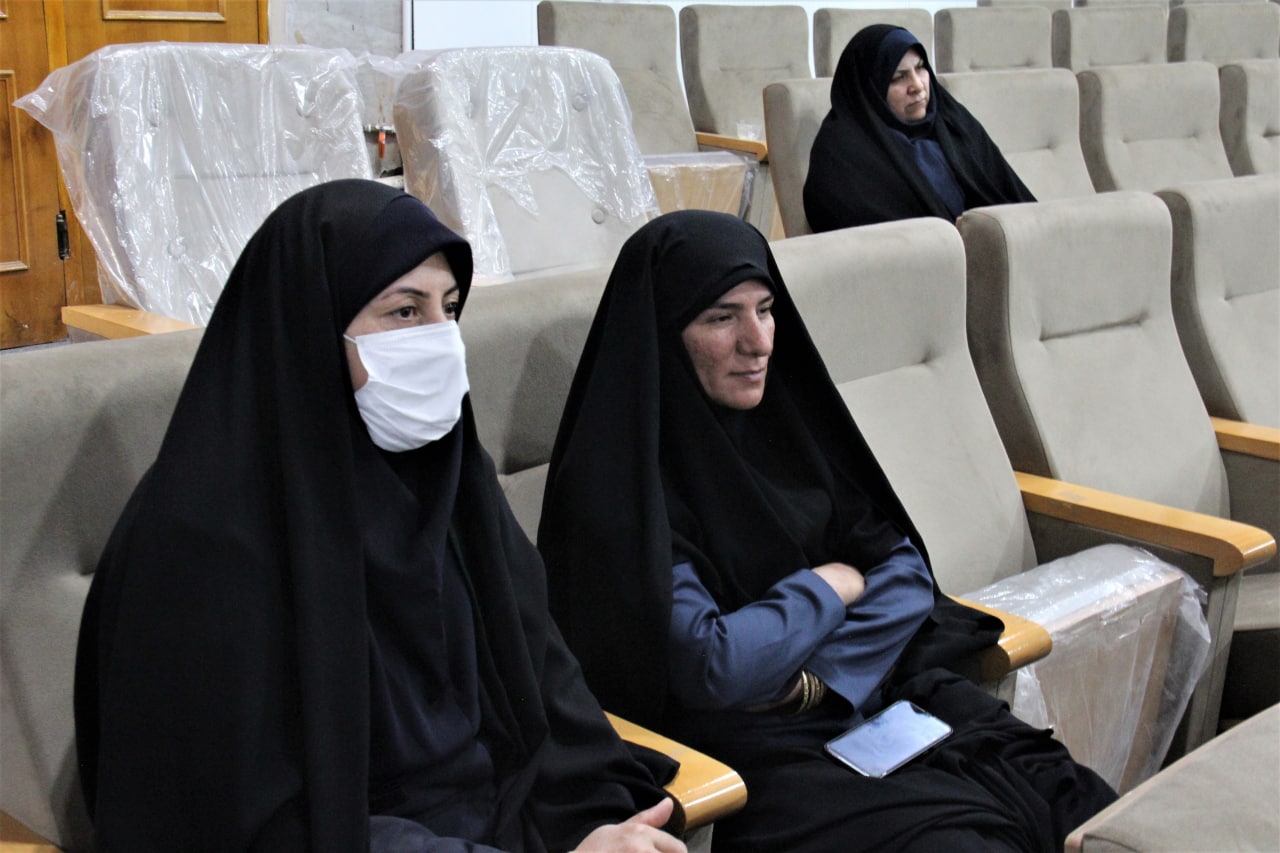 منتقد و مطالبه گر دیروز امروز خادم مردم و سربازی پر تلاش در رکاب دولتمردان استانی